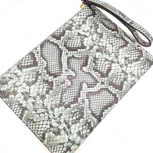 Michael Kors Jet Set Snakeskin Wristlet Clutch Teal Python Embossed Leather - Picture 4 of 6